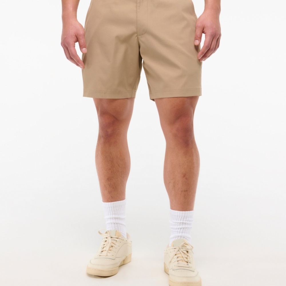 A&F Go-To Short